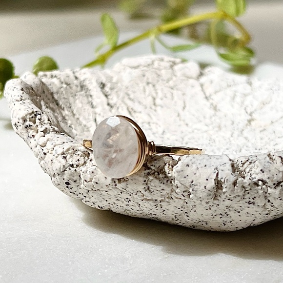 Gold Filled Wire Wrapped Moonstone Ring Dainty Oval Stone Ring Sizes 5-9 - Picture 4 of 4